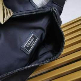Picture of Prada Handbags _SKUfw176132082fw